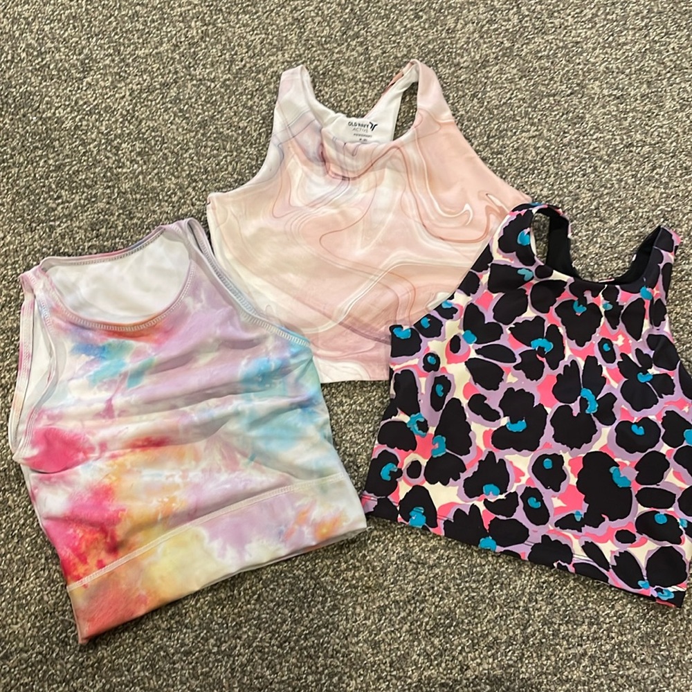 Girls medium Sports bras- crop top length